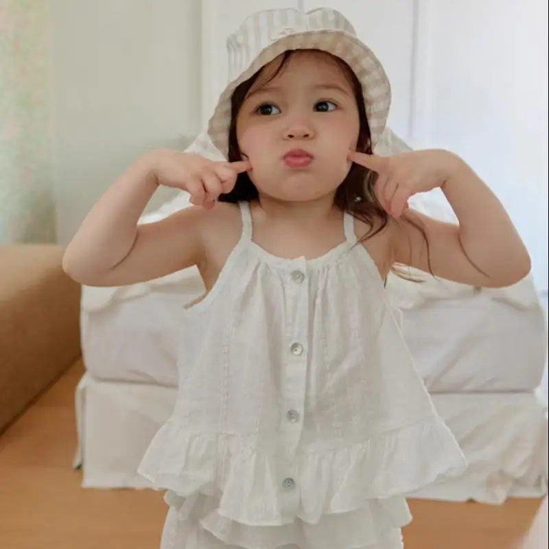 

2026 Summer New Baby Sleeveless Clothes Set Girls Sweet Lace Sling Tops + Culottes 2pcs Suit Infant Toddler Cute Solid Outfits