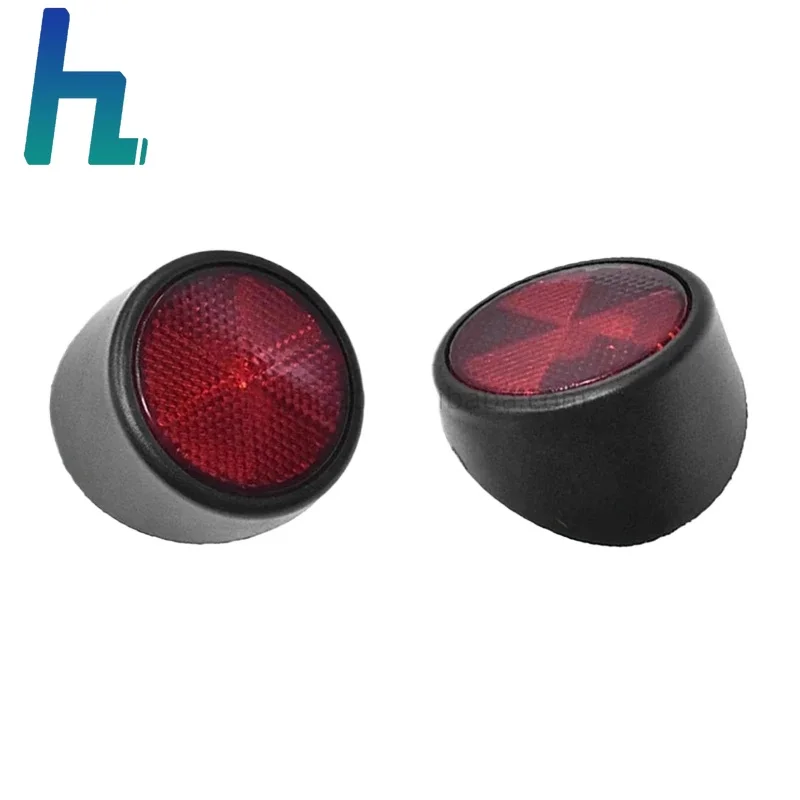 

MR296244 MR296243 Rear Fog Lamp Kit Reflector for Mitsubishi L200 K74T MR109135 MR109136