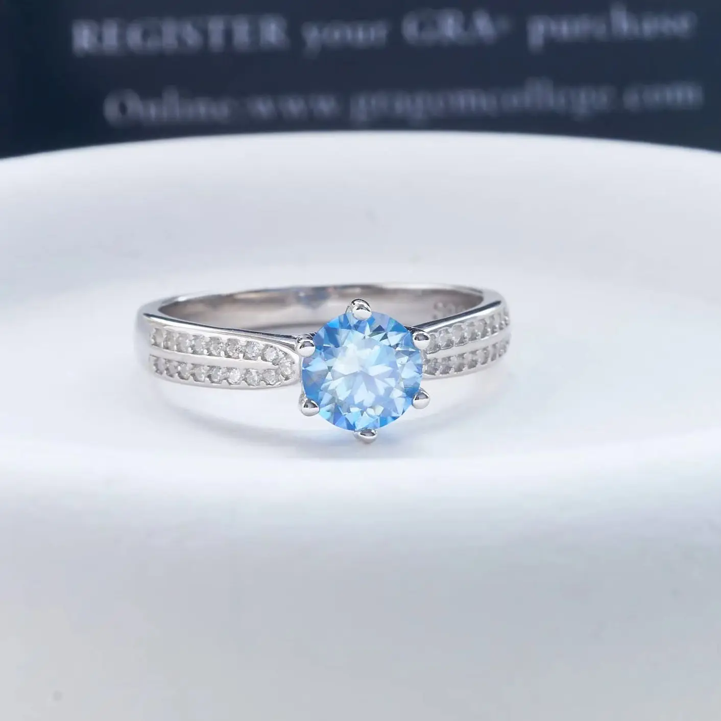 1 Karat königsblauer Moissanit-Ring, Top-Qualität, 100 % S925-Sterlingsilber, funkelnder Hochzeits-Moissanit-Ring, edler Schmuck