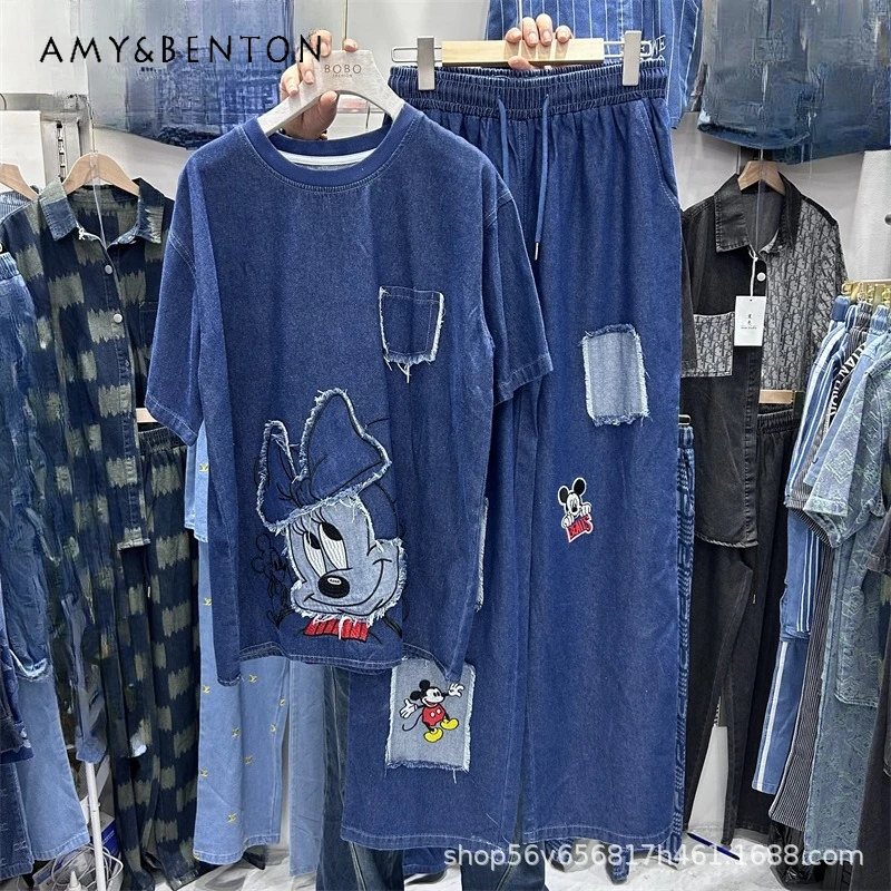 

Модный комплект в американском стиле: джинсовая футболка с короткими рукавами и мультяшным принтом в стиле пэчворк + широкие брюки с эластичным поясом