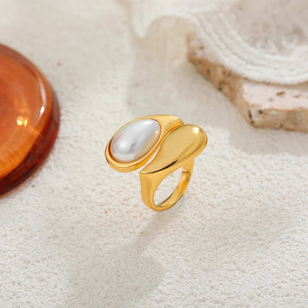 

Statement Imitation Pearl Water Drop Shaped Ring for Women Gold Plated Stainless Steel Smooth Finger Ring Fashion Jewelry New