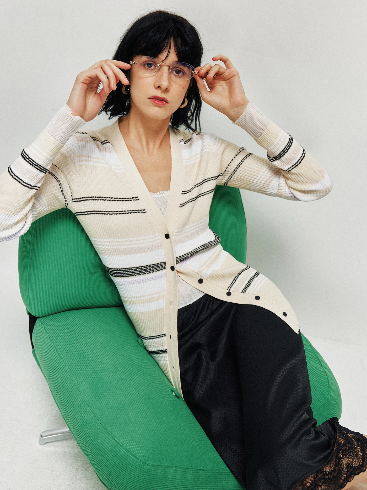 

Slimming V-Neck Long Sleeve Striped Knitted Open Cardigan Top Classic Straight Cut Commute Style Women's Fashion Autumn Wear