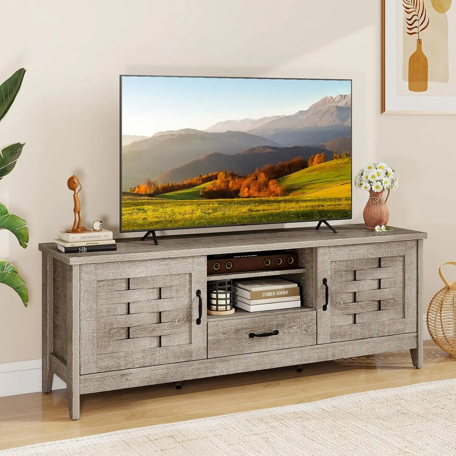 

Тумба под телевизор в стиле фермерского дома для телевизоров 65 дюймов, деревянный медиацентр 59 дюймов с 2 дверцами с плетеными акцентными элементами, выдвижным ящиком для хранения и 3 регулируемыми полками.