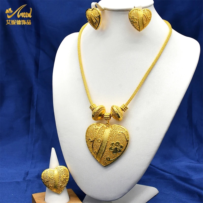 

Indian Bridal Luxury Pendant Necklace Earrings Ring Set Dubai 24k Gold Color Heart Shape Jewelry Set for Anniversary Party Gifts