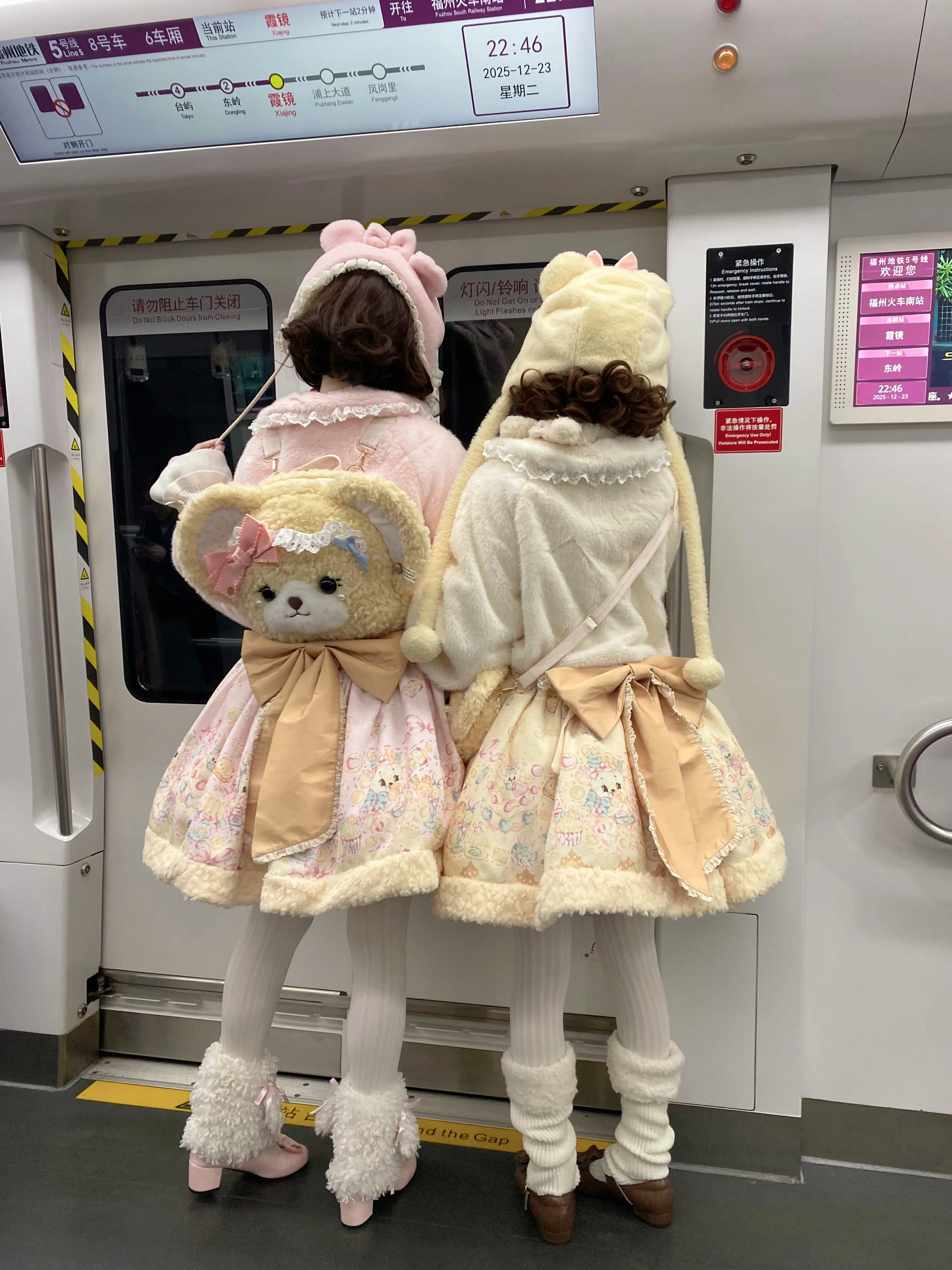 Winter Thickened Warm Japanese Style Lolita Short Plush Coat Doll Collar Lace Trim Bow Sweet Cute Girl Coat