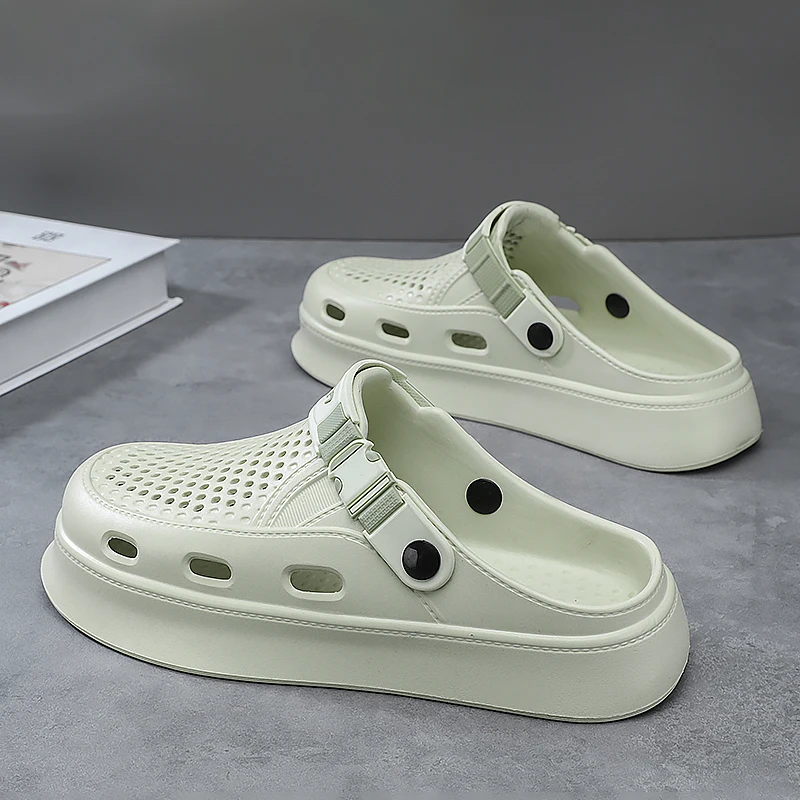 زوج من الصنادل الرياضية الصيفية القابلة للتنفس للرجال، مقاومة للاهتراء، أحذية غير قابلة للانزلاق عند أصابع القدم، أحذية رجالية بنعل ناعم للارتداء الخارجي