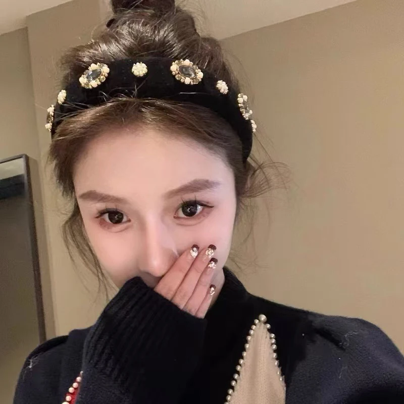 Rhinestone Velvet Headband Female Face Wash Minimalistic Hairhoop Advanced Daily Headhoop Hair Accessories