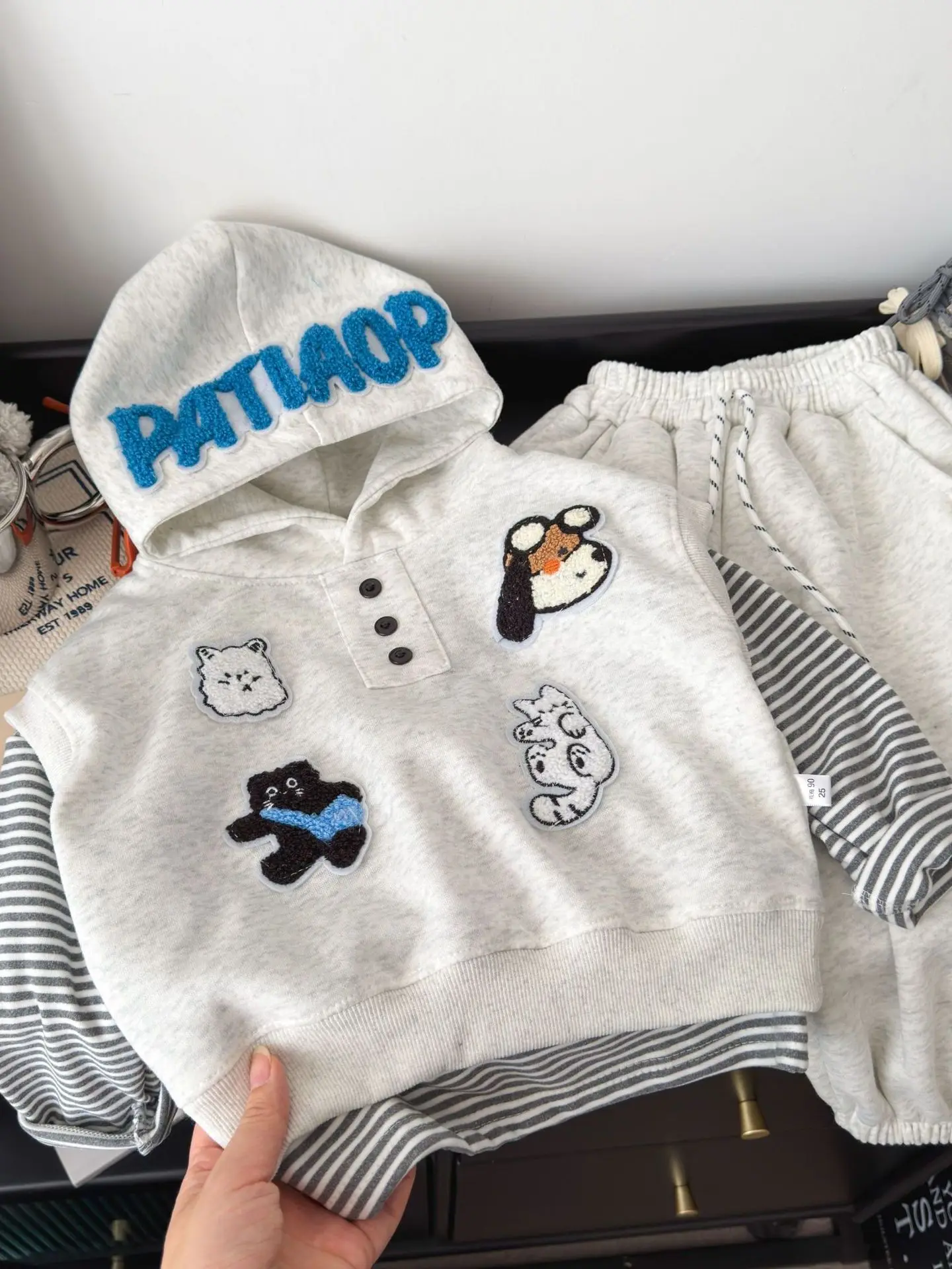 Cute Cartoon Hoodie Sweatshirt Set for Boys And Girls Casual Stylish Autumn Collection 2026 Trendy Two-Piece Outfit
