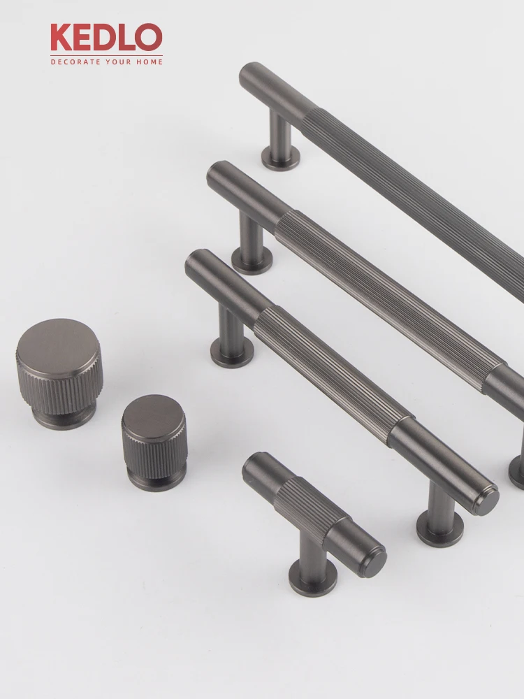 KEDLO Massiver Messinggriff in Gunmetal-Optik, 500 mm lang, Küchenschranktürgriff, gebürsteter Messinggriff, Schubladengriff, antiker Messing-T-Griff – Detail 9