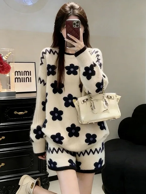 

Chic Beige Knitted Floral Embroidery Set Women's Spring New Light Maturity Style Top Bottom Two-Piece Set Fashionable Casual