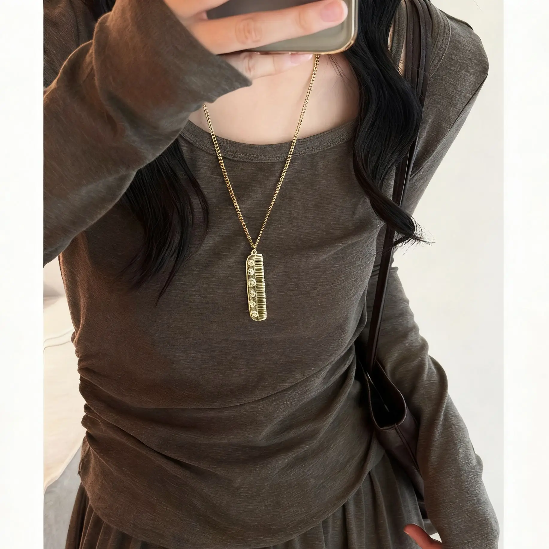 Portable Stylish Sturdy Steel Comb Pendant Necklace Jewelry Accessory for Personalizing Your Hairstyle with Ease