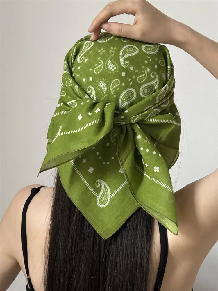 Sciarpa in cotone retrò American Street Sle Fiore di noce da donna Sciarpa di seta decorativa alla moda quadrata versatile Hip Hop