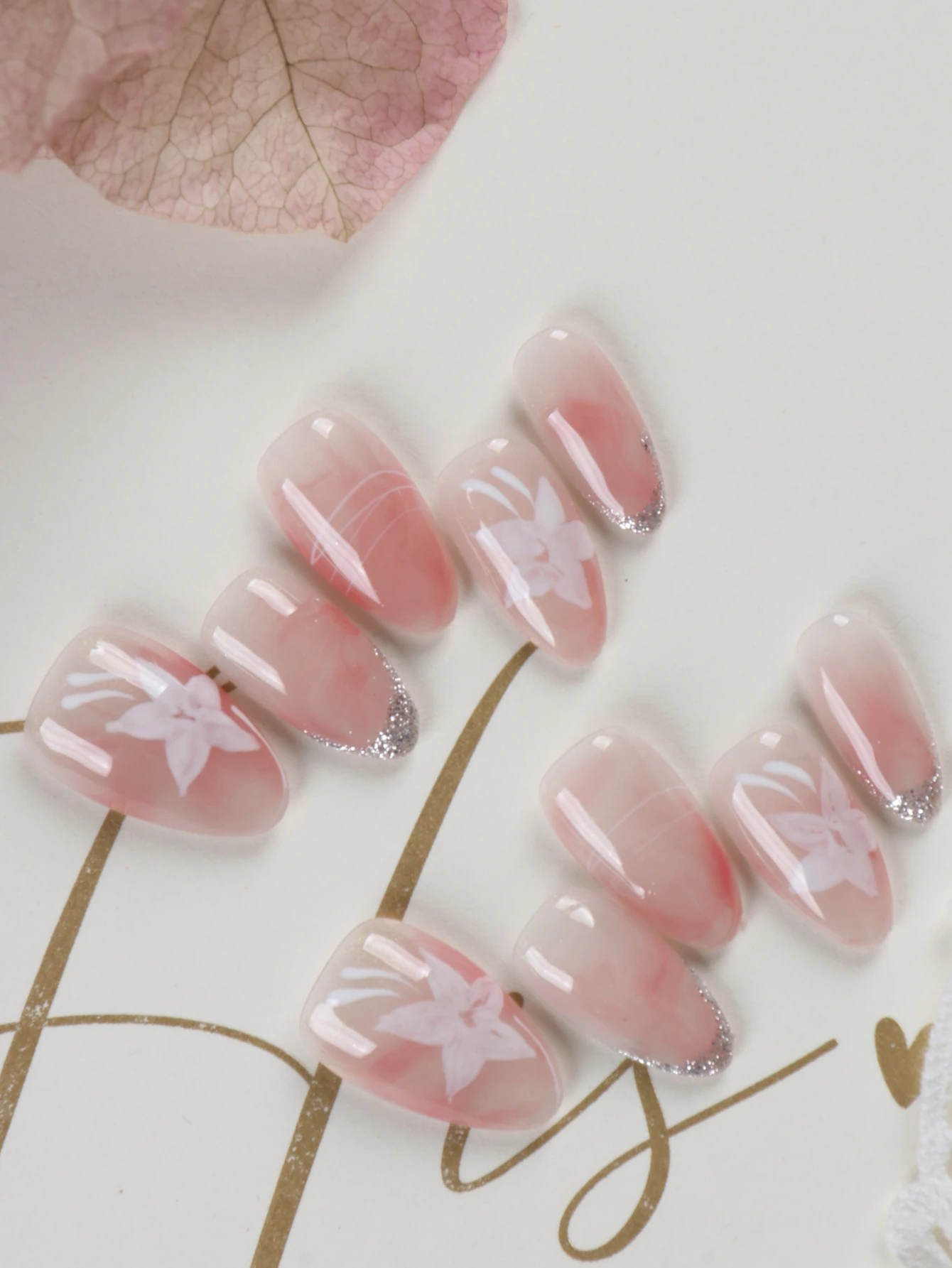10 قطع من الأظافر الاصطناعية ا - مراجعة Nail Art Pink وسعره