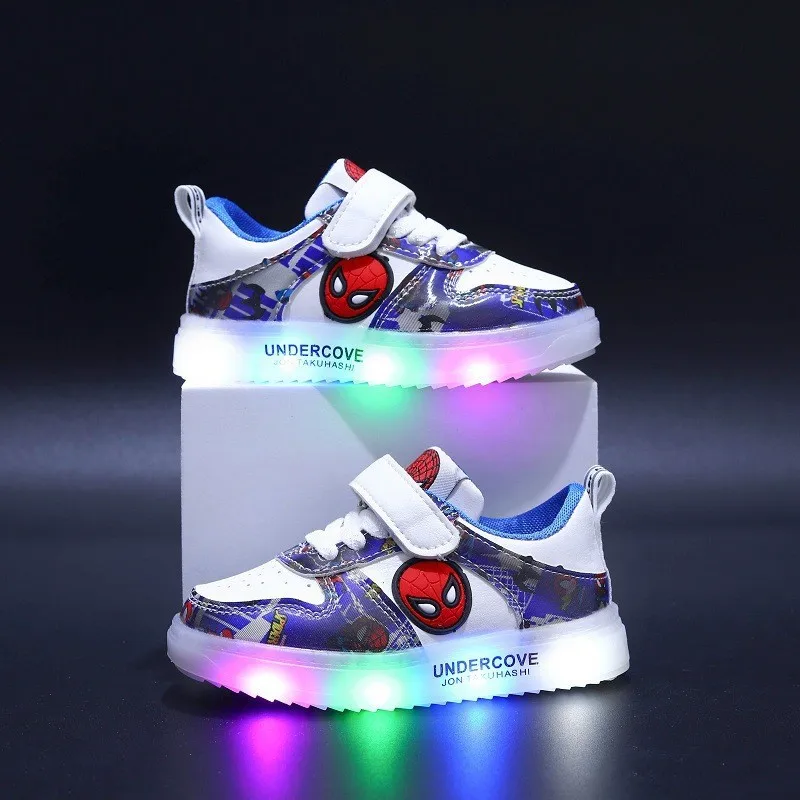 Disney Led Shining scarpe Casual Cartoon Leather scarpe sportive per ragazzi ragazzi Trend bambini scarpe bianche Sneakers taglia 21-30