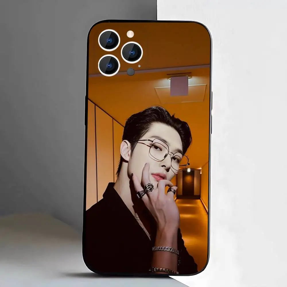 Heiße A-ATEEZ Kpop Handyhülle für iPhone 17,16,15,14,13,12,11,Pro,XS,Max,XR,Plus,E,SE4,Mini Schwarz Soft Cover