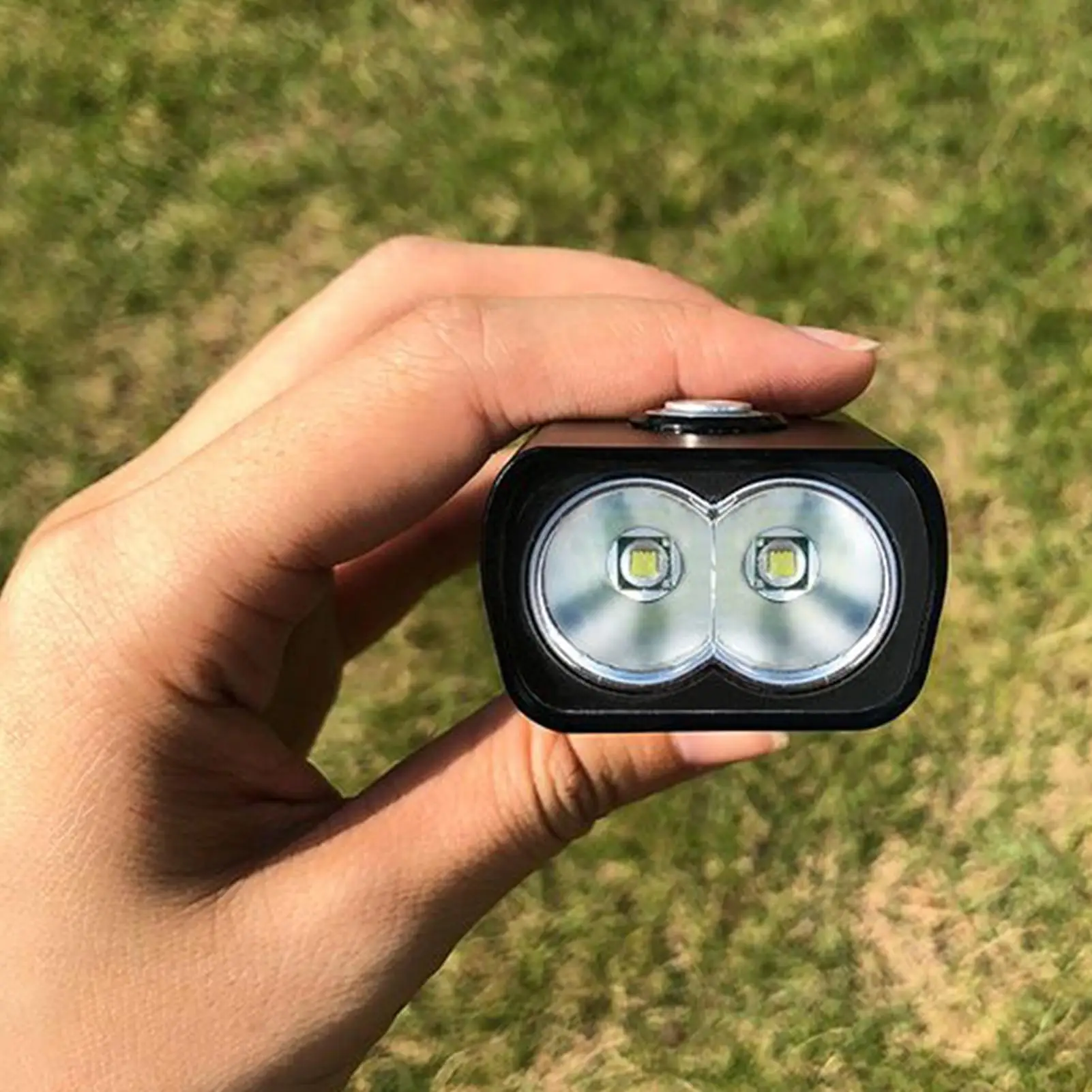 

Bike Lights Rechargeable USB Rechargeable Weather Resistant Weatherproof Bike Headlights LED Flashlight For Night Riding Road