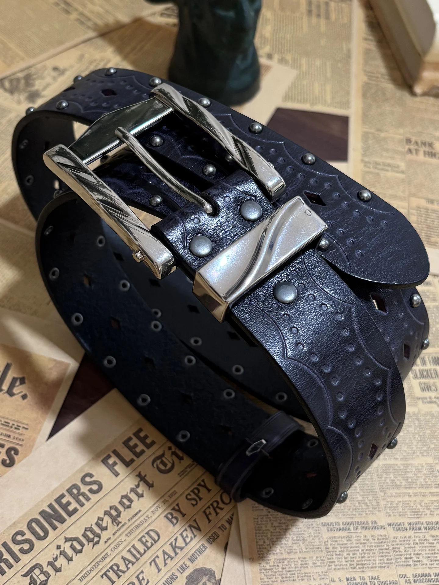 heavy-duty-rivet-washed-leather-belt-punk-style-motorcycle-fashion-unisex-detachable-buckle-38cm-wide-belt-for-casual-outdoor