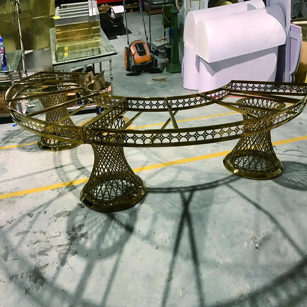 

FSDKX Modern S-Shaped or Half Moon Wedding Table Stainless Steel Frame Glass Top Wedding Banquet Event Half Round Table