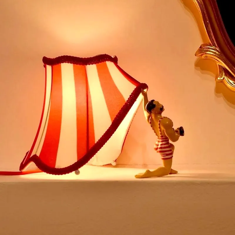 

Bedroom creative desk lamp American retro study decorative lamp French medieval bedside lamp