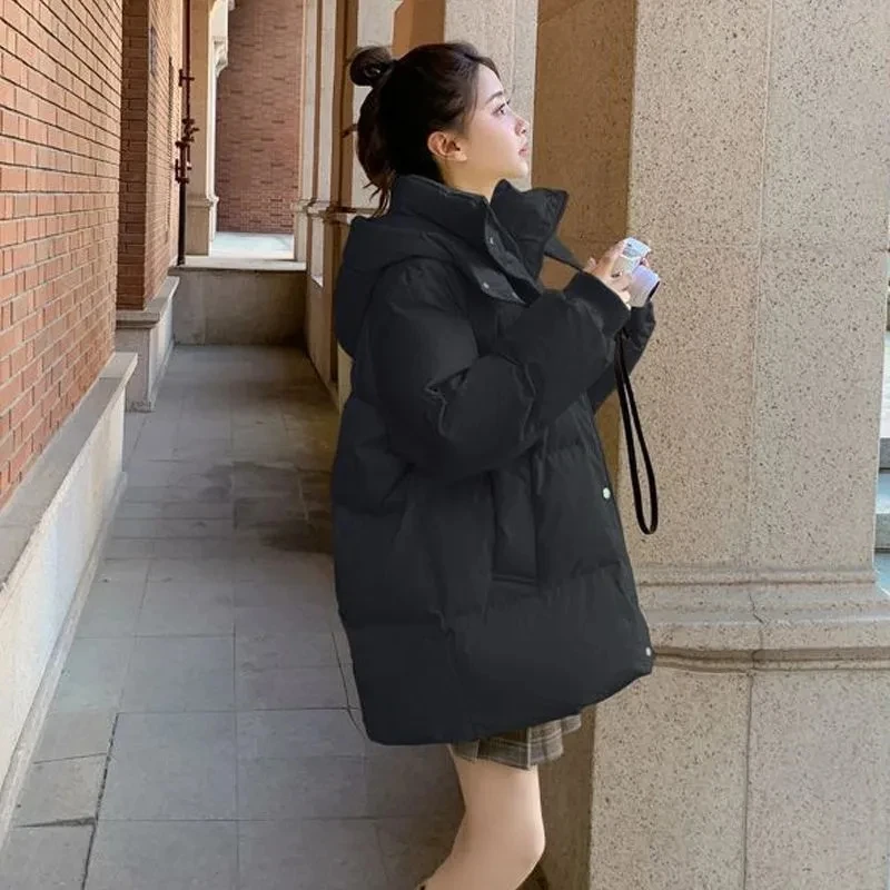2025 Chaqueta de algodón gruesa versión coreana corta abrigo de algodón de pan abrigo pequeño alto versátil y Popular chaqueta de invierno de moda