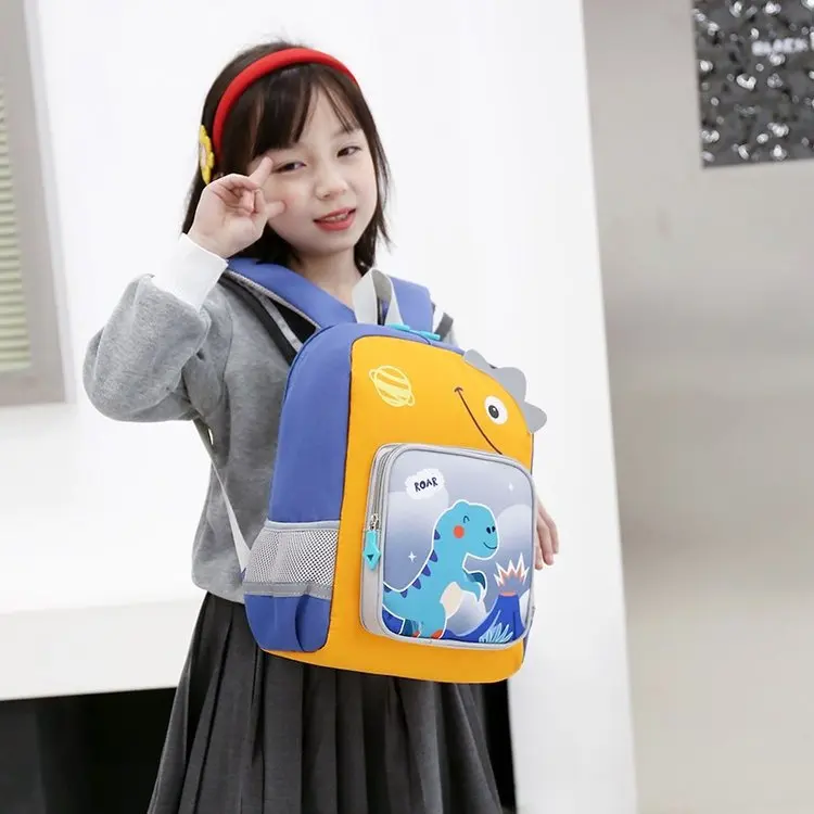 Children's Bags 2023 New Lightweight and Cute Backpacks 3 Year Old 5 Kindergarten Schoolbags Girl Outgoing Baby Kid's Backpack