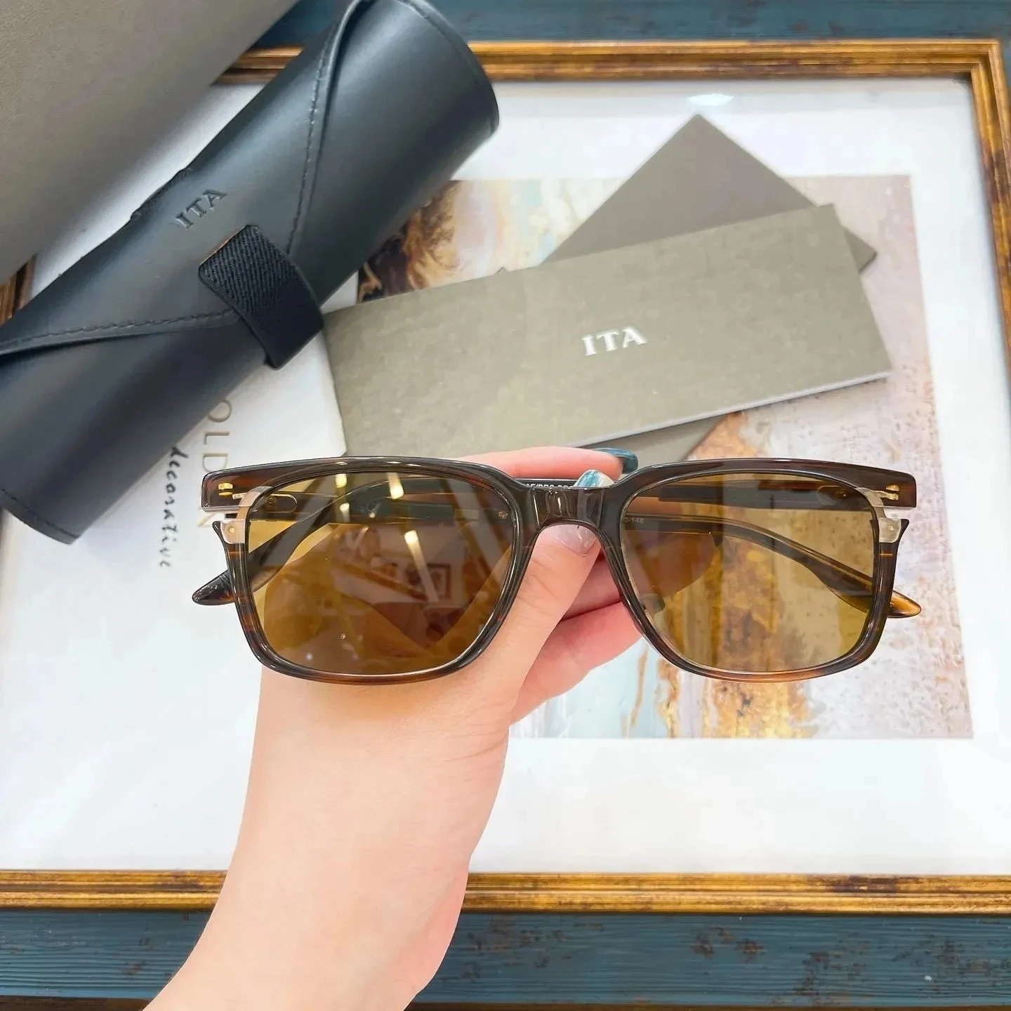 

New RETRODITA AVEC DTX-112 Luxury Designer Acetate Frame Square Womens Sunglasses Classic Business Polarized Men's Sun Glasses
