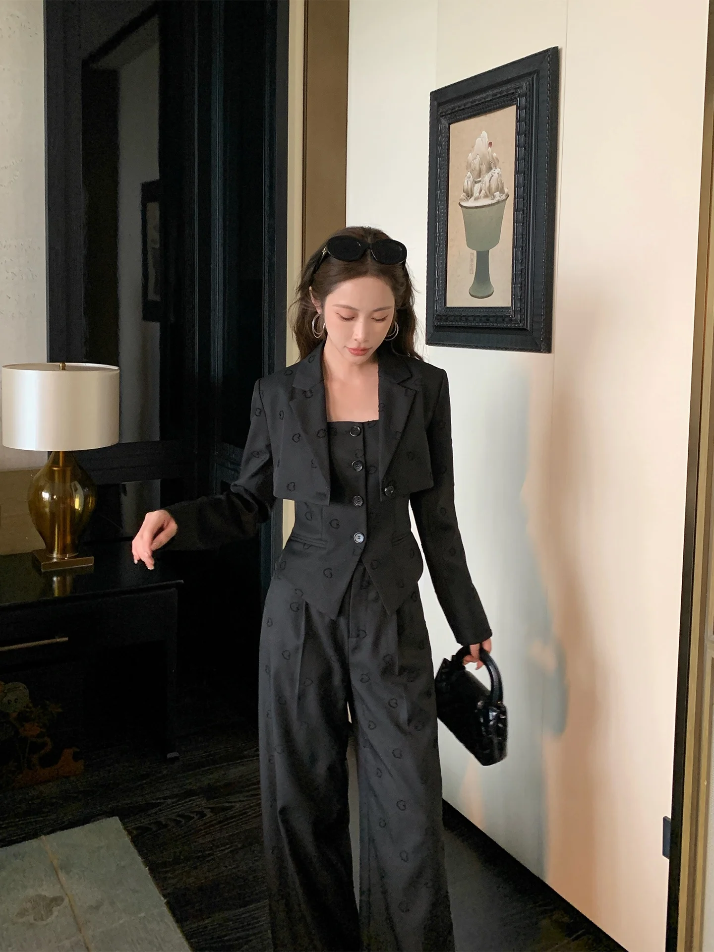 

Женский укороченный топ Ele Bla Lace Svel для ранней осени, с эффектом похудения, на крючках, из полиэстеровой смеси, маленький размер