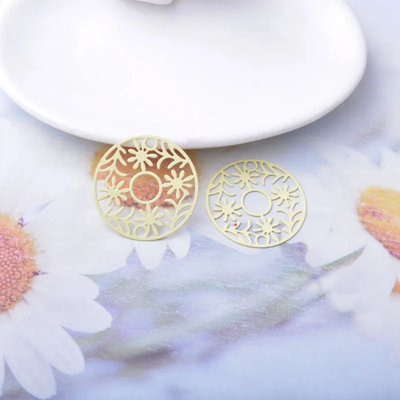 30 Stück AB8784 28*28mm Messing Bemalte Runde Anhänger DIY Schmuck Ohrring Zubehör – Detail 12
