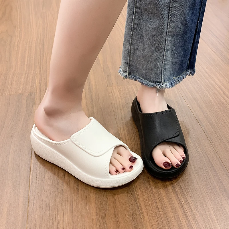 

Soft EVA Extra-Thick Sole Platform Beach Slides — Women's Comfortable Chunky Sandals — 2026 Spring/Summer Women's Outdoor Slides