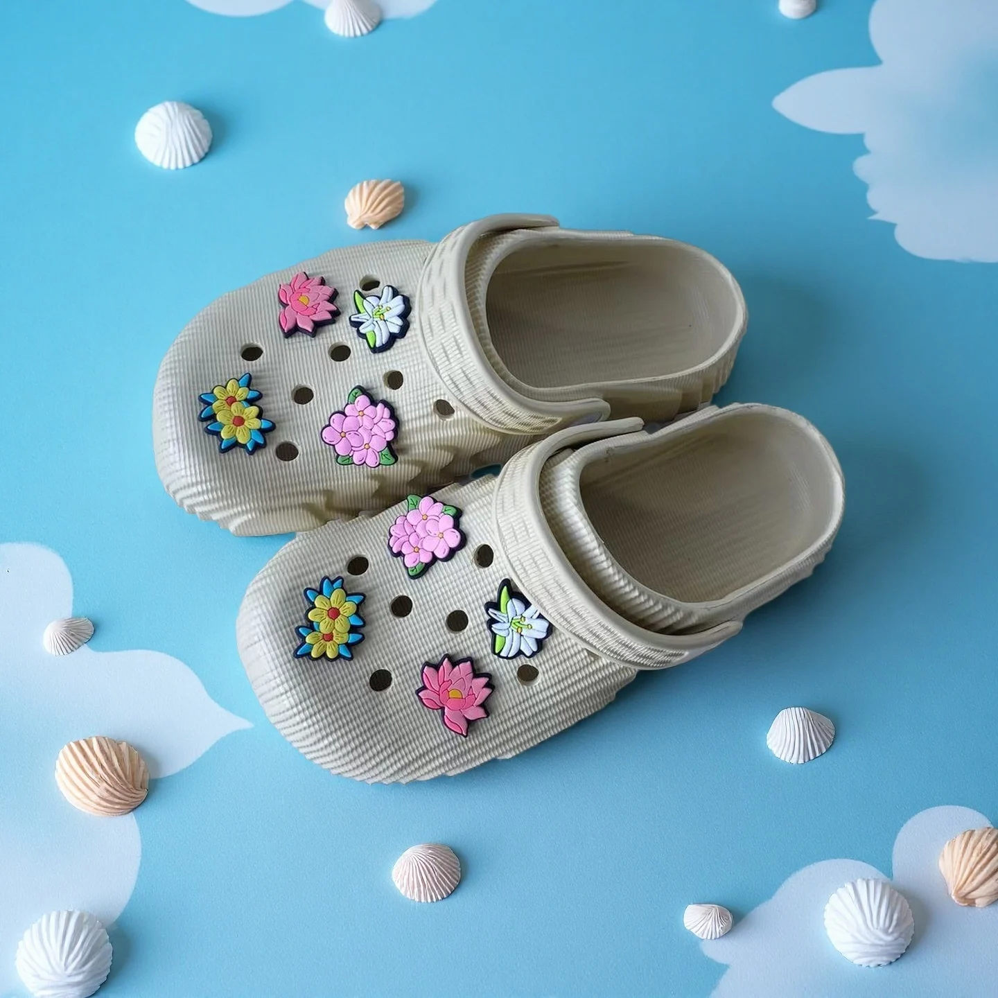 Новые летние женские тапочки, удобные дышащие модные тапочки на мягкой подошве с открытыми ногами, домашние и уличные повседневные домашние тапочки