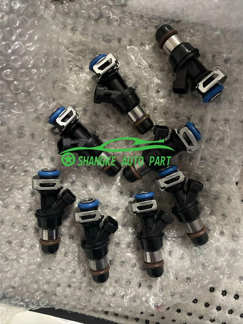 

Fuel Injector OEM 17113553 FJ10062 8171136980 FOR CCadillac Escalade ESV EXT CChevy Silverado GGMC Yukon Savana Sierra 2500 3500