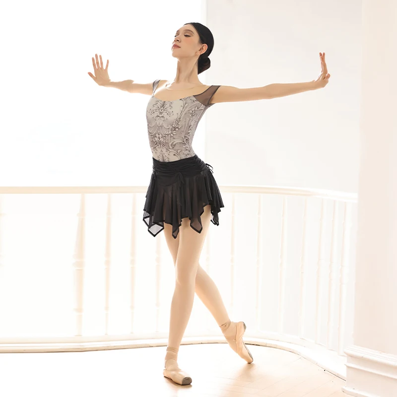 Women's Ballet Leotard Practice Suit Stitching Large V-neck Strapless Gymnastics Leotard Adult Ballet Skirt Performance Suit