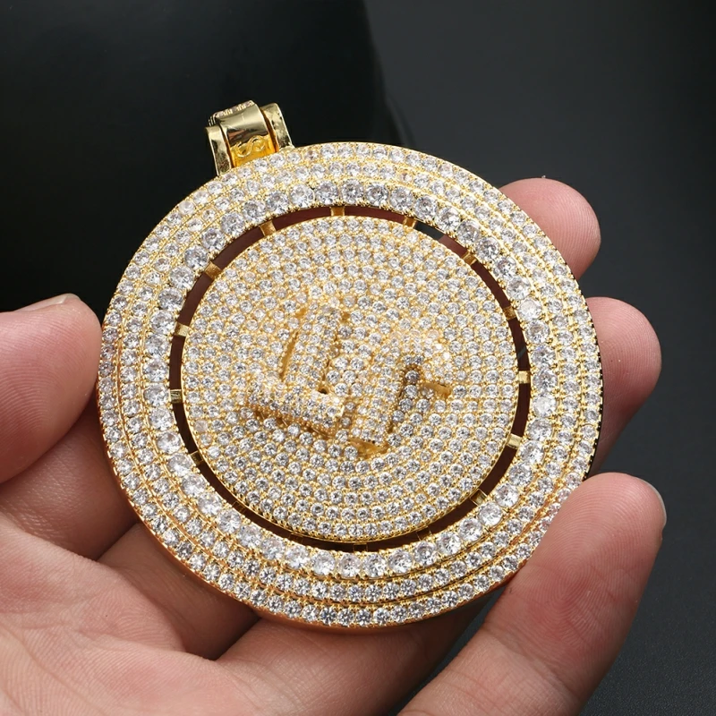 

JEWE Custom Hip Hop Jewelry Gold Rotating Disc Jt Pendant Moissanite Diamond Iced Out Pendant Necklace For Men And Women