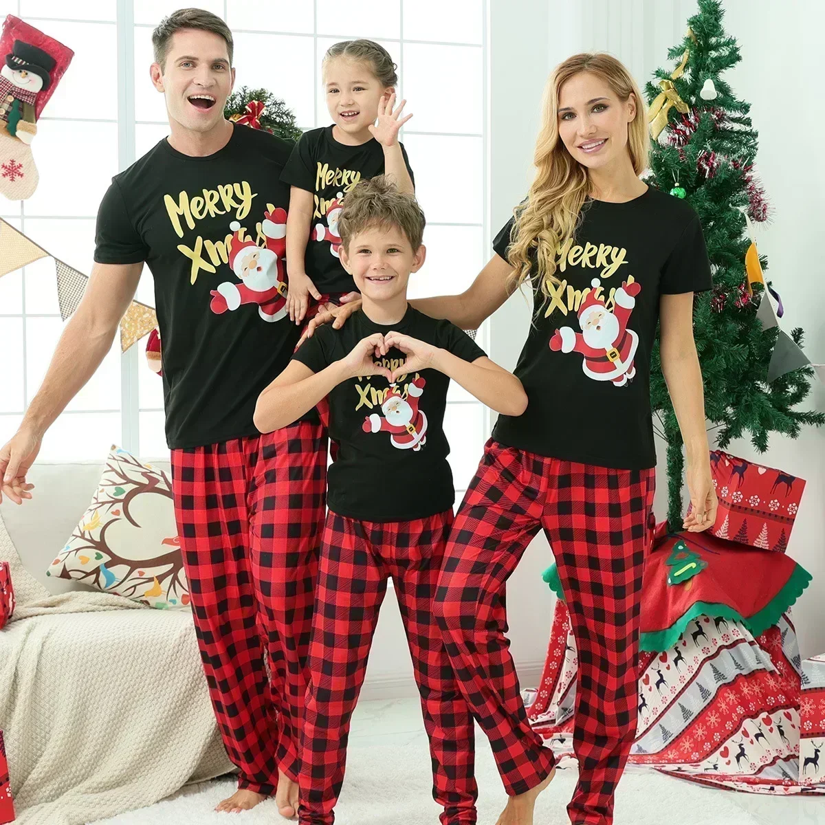 

Merry Xmas Print Plaid Family Matching Pajamas Short Sleeve Tops+Long Pants 2 Pieces Suit Christmas Clothing Set Baby&amp