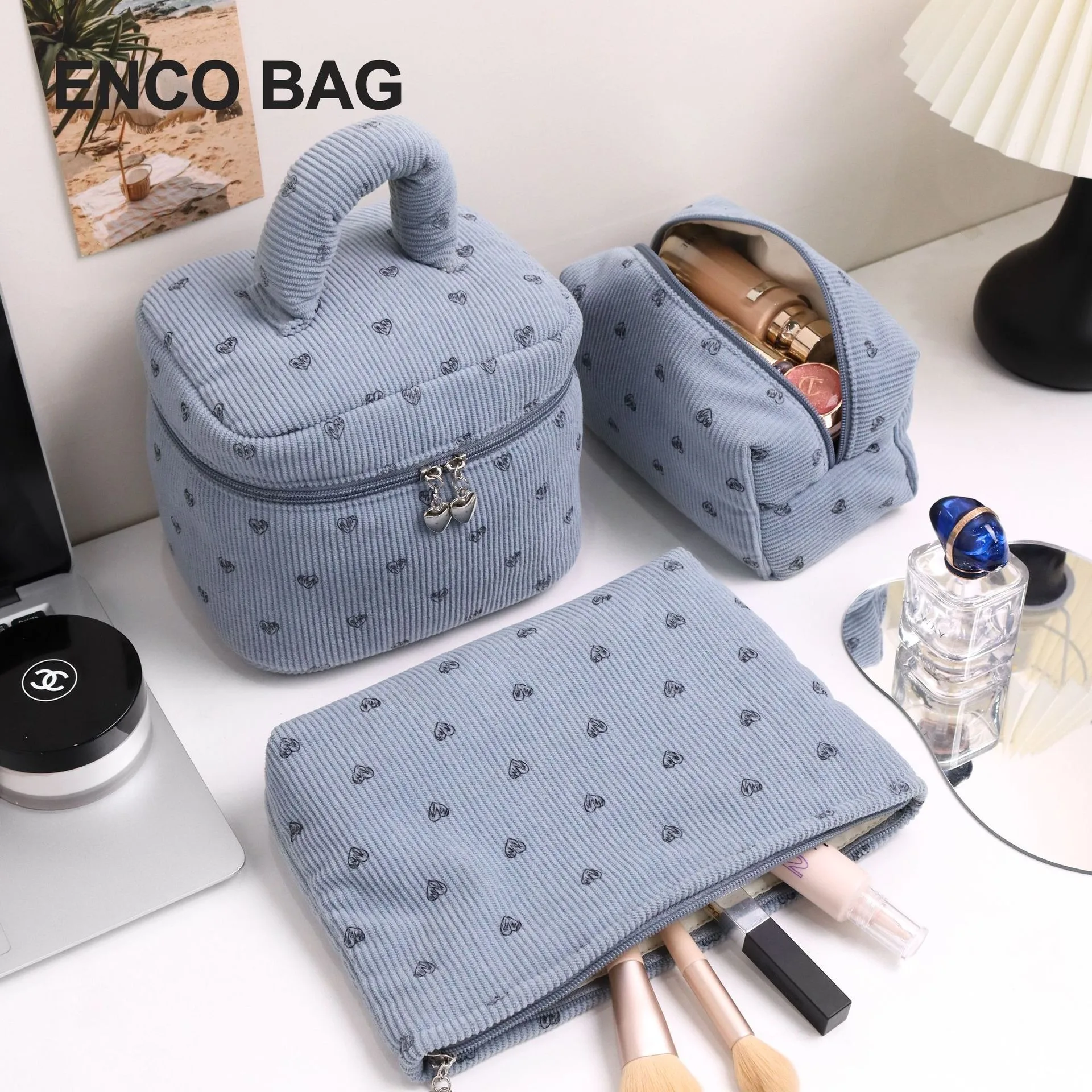 Peach heart cosmetic bag, new ins wind corduroy cosmetic storage bag, portable cosmetic bag, large capacity and advanced sense