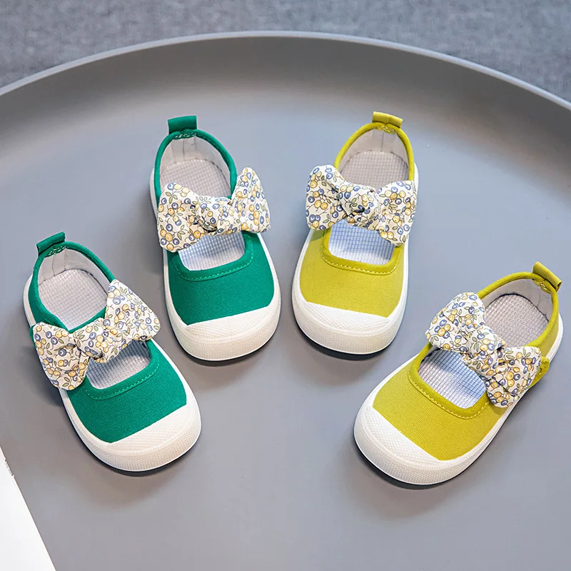 

2022 New Casual Shoes Light Children's Canvas Shoes Girls Little Scoop Shoes Bow Girl Treasure Princess Cloth Shoes