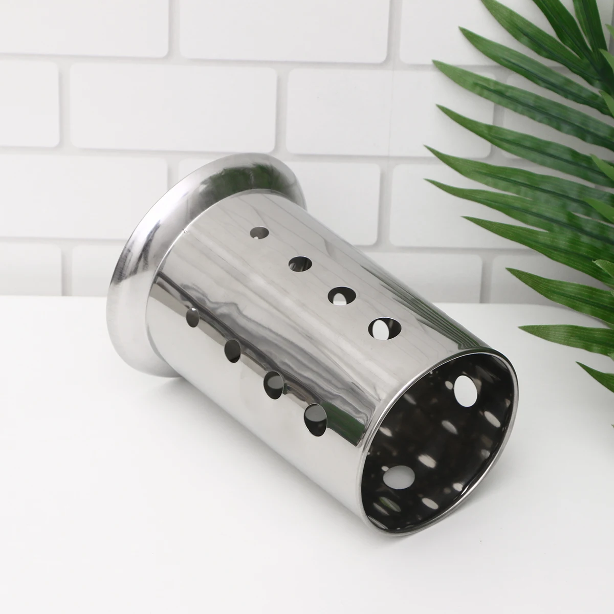 

2 Pcs Round Hole Chopstick Tube Serving Utensils Cutlery Holder for Kitchen Rack Tableware Metal Chopsticks Rest Drying