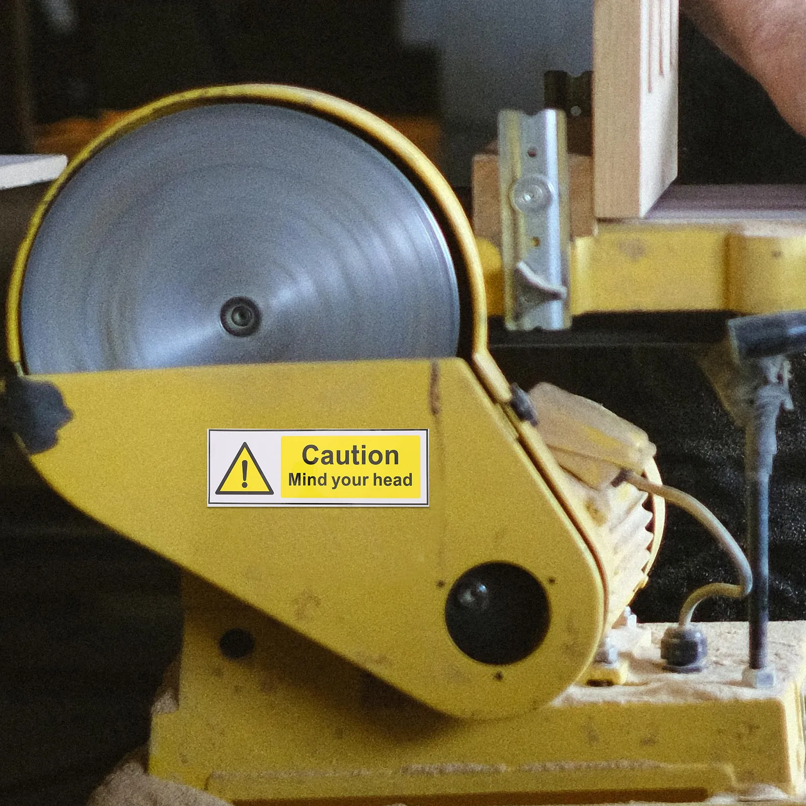 

2 Sheets Safety Warning Signs PP Synthetic Paper Caution Stickers for Machinery Industrial Equipment Factories Warehouses