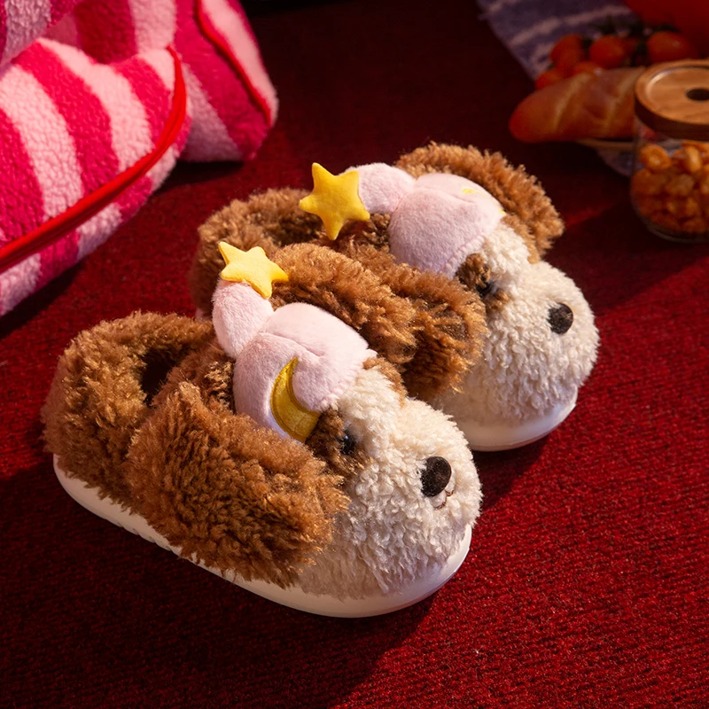 SHAJI レディース かわいい漫画犬柄のつま先が閉じたぬい - Fluffy Fur Slipper のレビューと価格