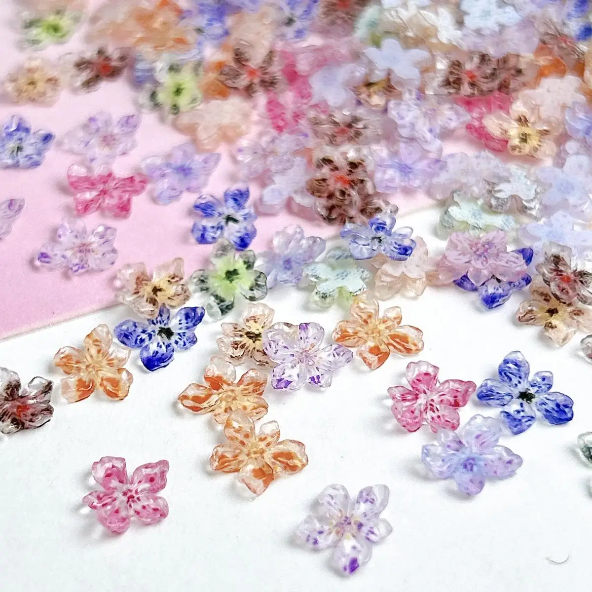 

Novelty Ice Transparent Windmill Flowers Resin Nail Art Charms Gradient Colorful Spot Flower Nail Decorations for DIY Nail Parts