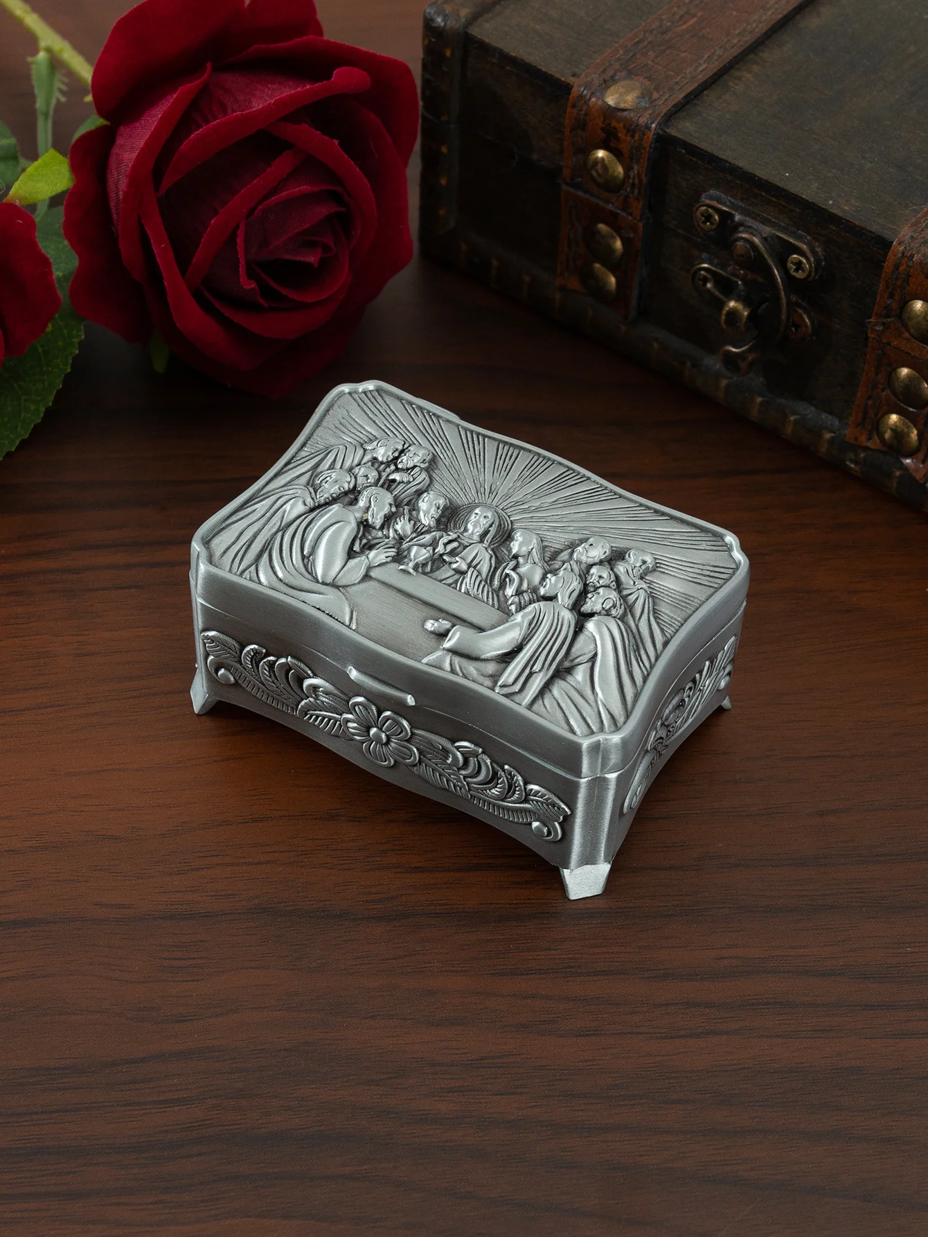 European retro metal crafts Last Supper jewelry storage box creative storage jewelry gift collection box wholesale relic box