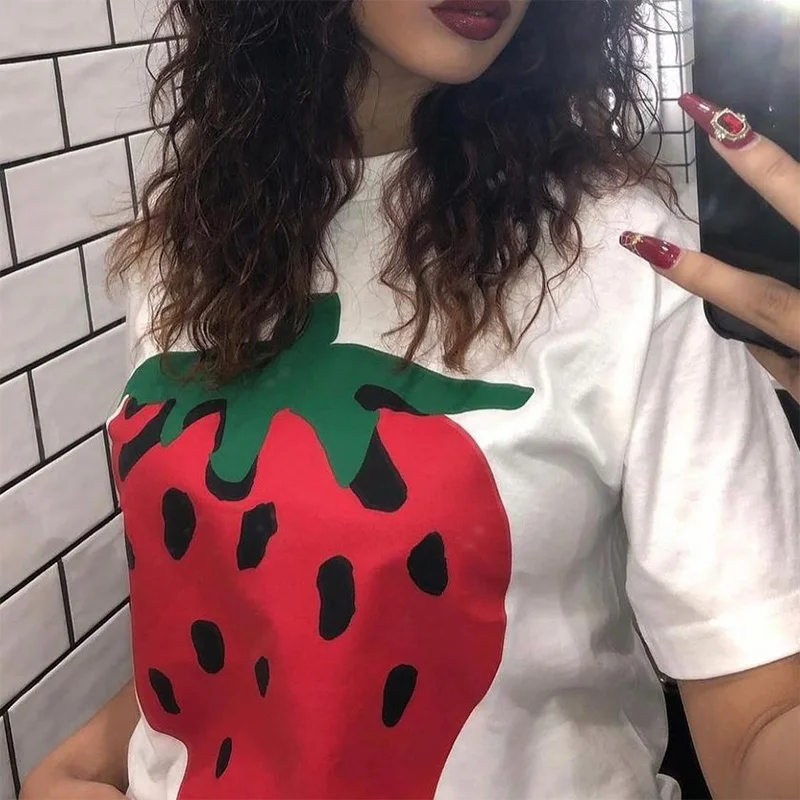 Chill77 American Retro White Stberry Sweat Women's T-Shirt: تقييم شامل وتجربة حقيقية من مستخدمة