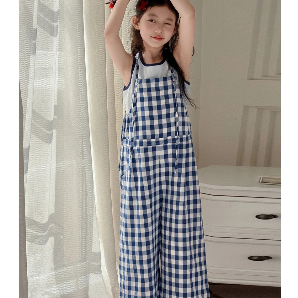 

Костюм для девочек 2026: Новинка весенне-летнего сезона, детская одежда в корейском стиле, повседневный комплект из двух предметов: жилет с цветовыми блоками и брюки в клетку