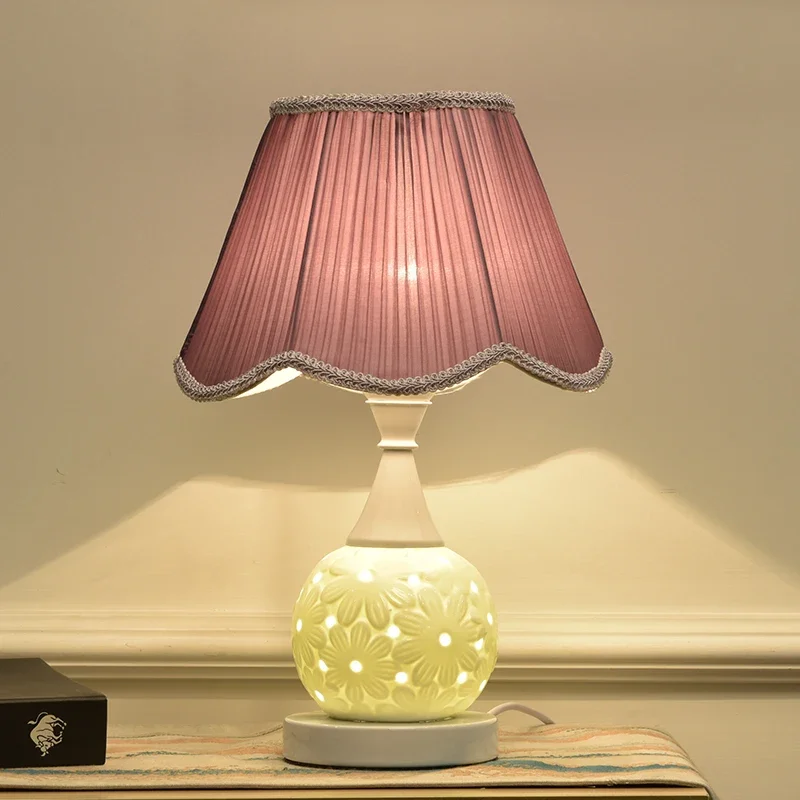 

Simple and Modern Ceramic Table Lamp Bedroom Bedside Living Room Study Reading Lamps Nordic Romantic Warm Home Decor Desk Lights