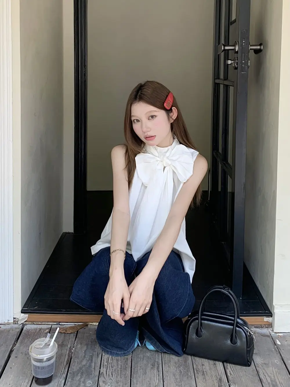 

Женская летняя универсальная блузка без рукавов Kumikumi Gentle Wind с белым бантом, свободного кроя, омолаживающий эффект, модная женская рубашка