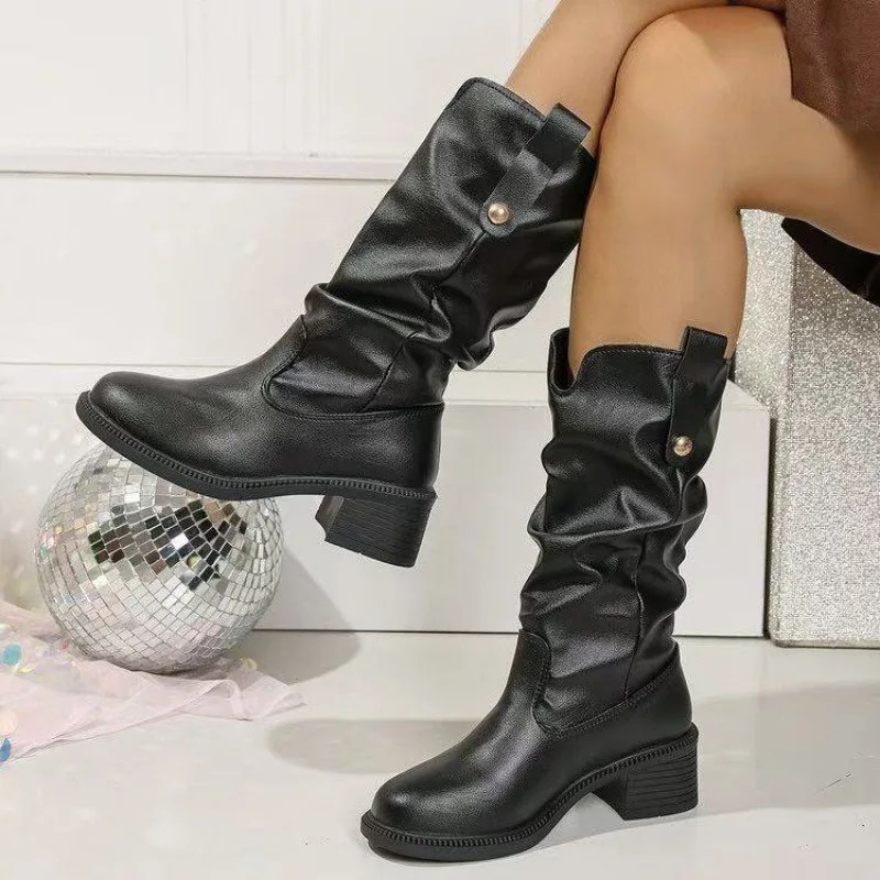 2026 الربيع والخريف أحذية رعاة البقر الغربية المرأة الجديدة جولة تو كم الجلود الناعمة الأوسط اسطوانة كومة الأحذية