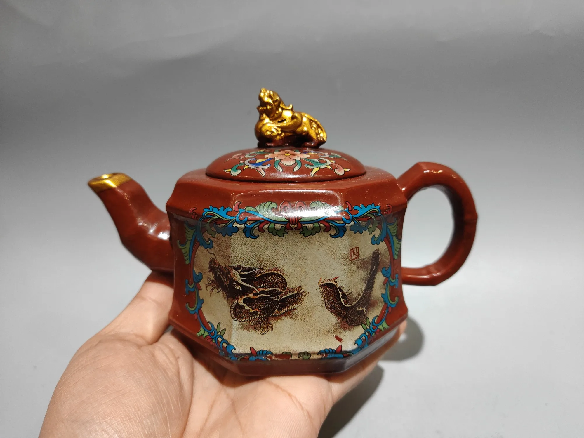 Yixing Purple Clay Teapot Outline in gold red clay Dragon Turtle Beast Mouth Pot kettle teapot wine jug Amass wealth Ornaments