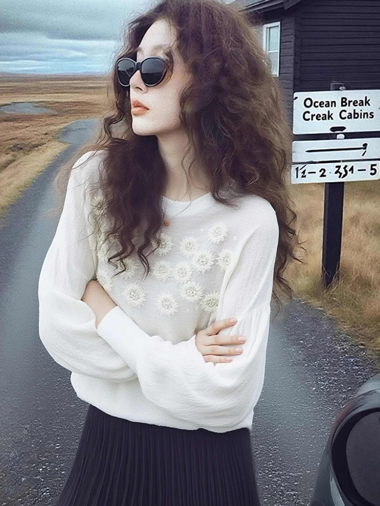 

Elegant Embroidered Knitwear Long Sleeve Base Shirt Beautiful Fashionable Ageless Luxury Spring Season Ladies Fashion Top