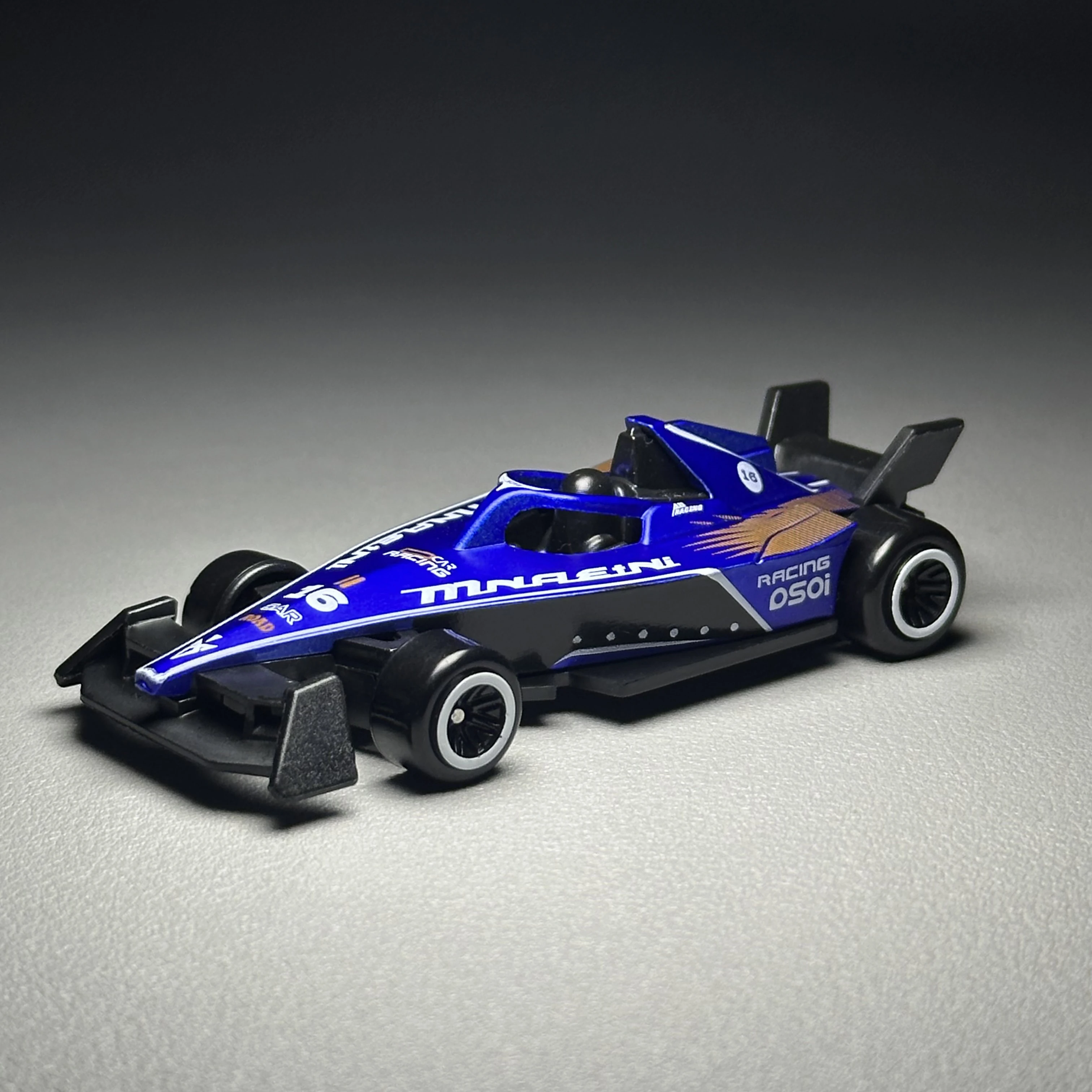 1/64 Diecast Alloy Blue Racing Car Open Wheel Formula Style Single Seater Collectible Mini Display Model Toy for Racing Fans