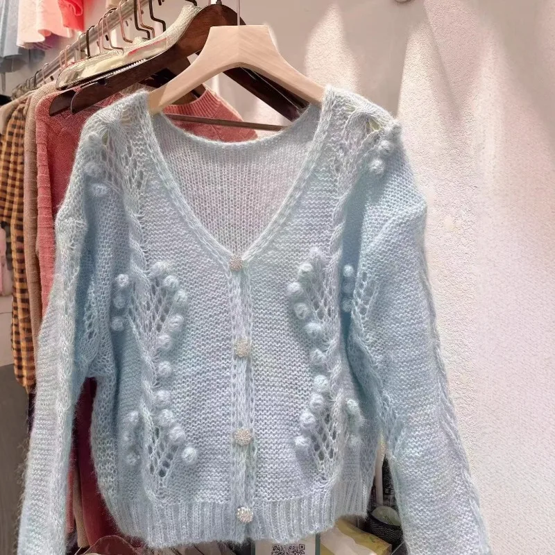 Cardigan lavorato a maglia con applicazioni a maniche lunghe da donna Hollow Pink Sweet Spring Autumn Scollo a V Top da donna Cappotto Maglione femminile francese